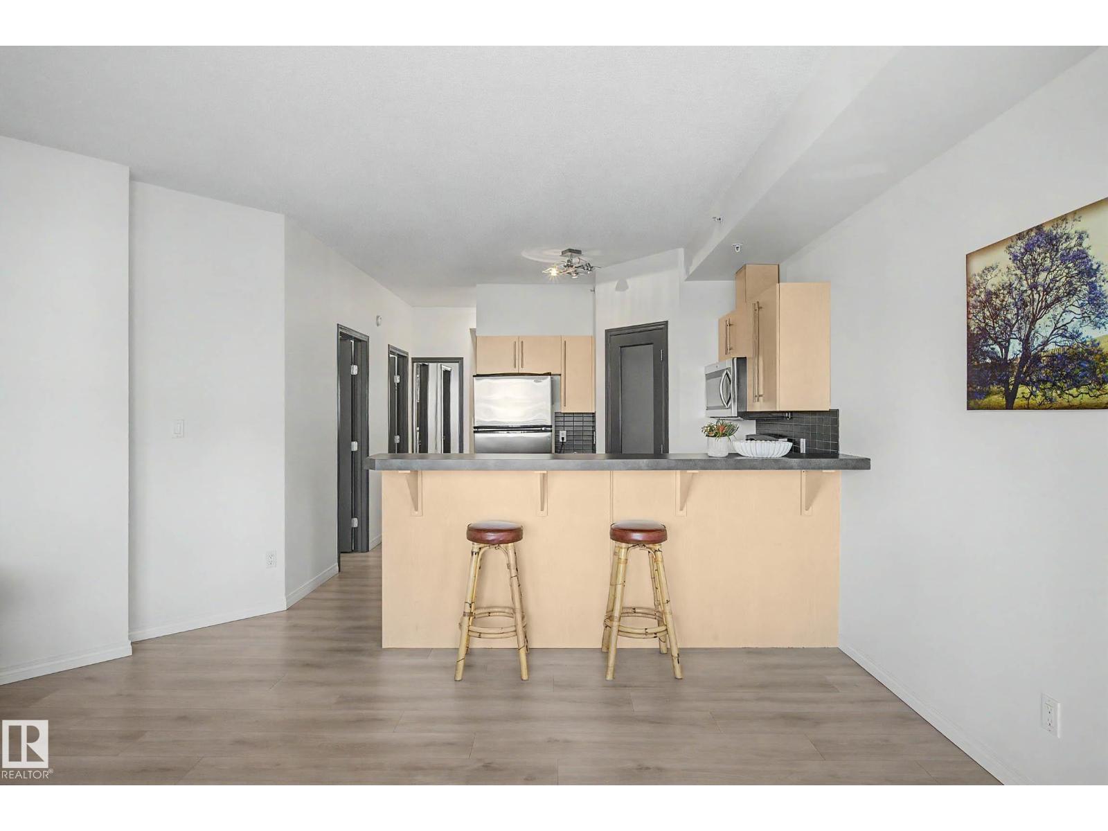 #605 10504 99 AV NW - 14