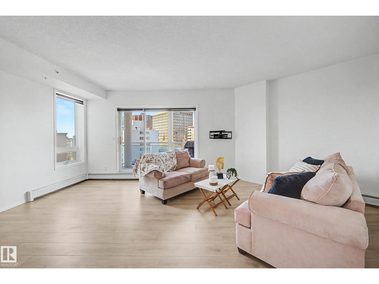 #605 10504 99 AV NW - 18