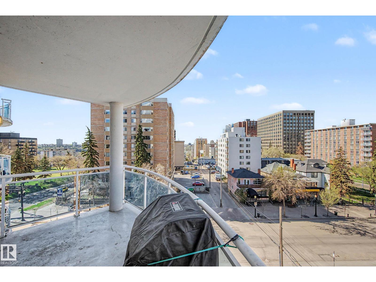 #605 10504 99 AV NW - 31