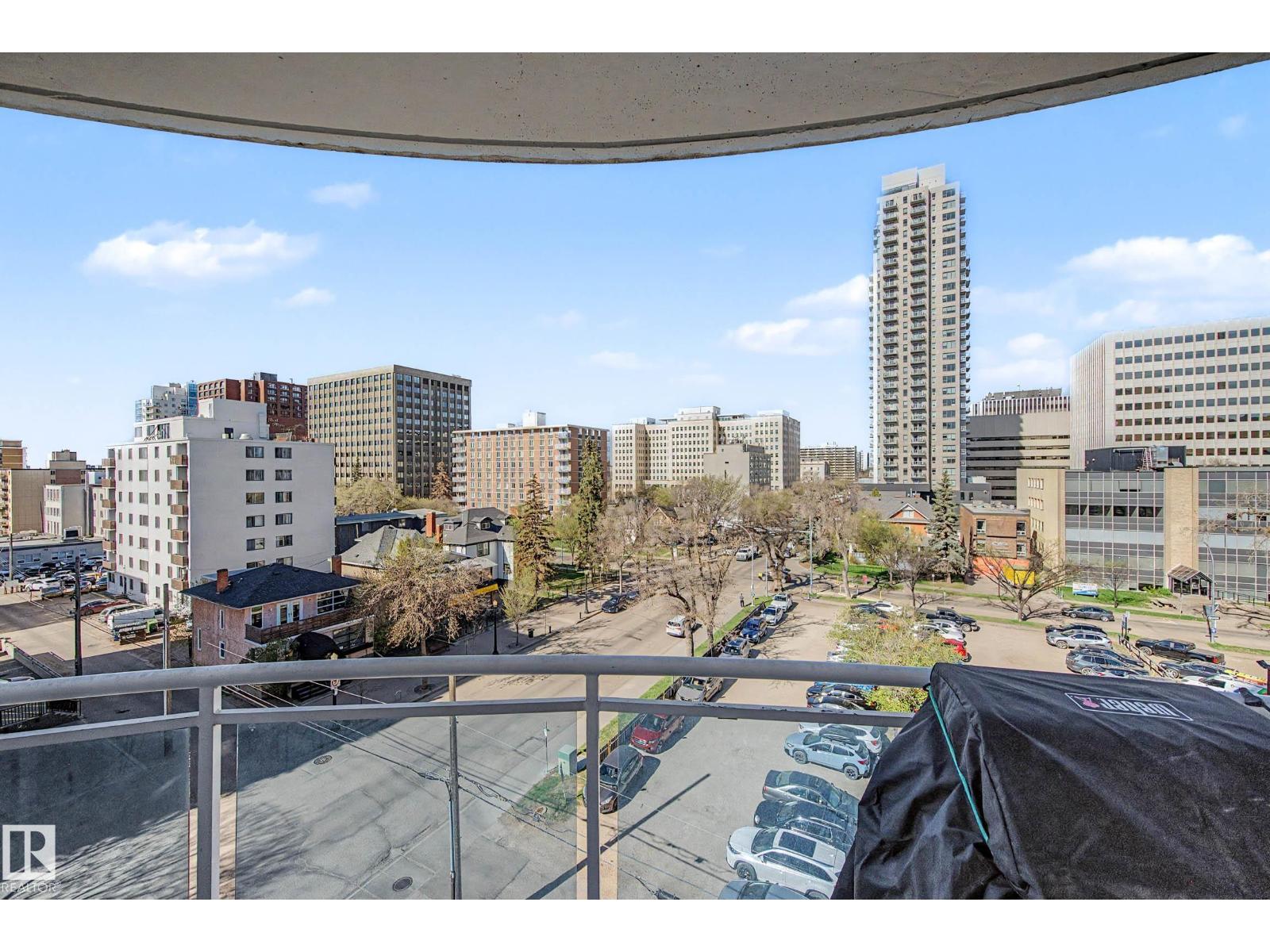 #605 10504 99 AV NW - 32