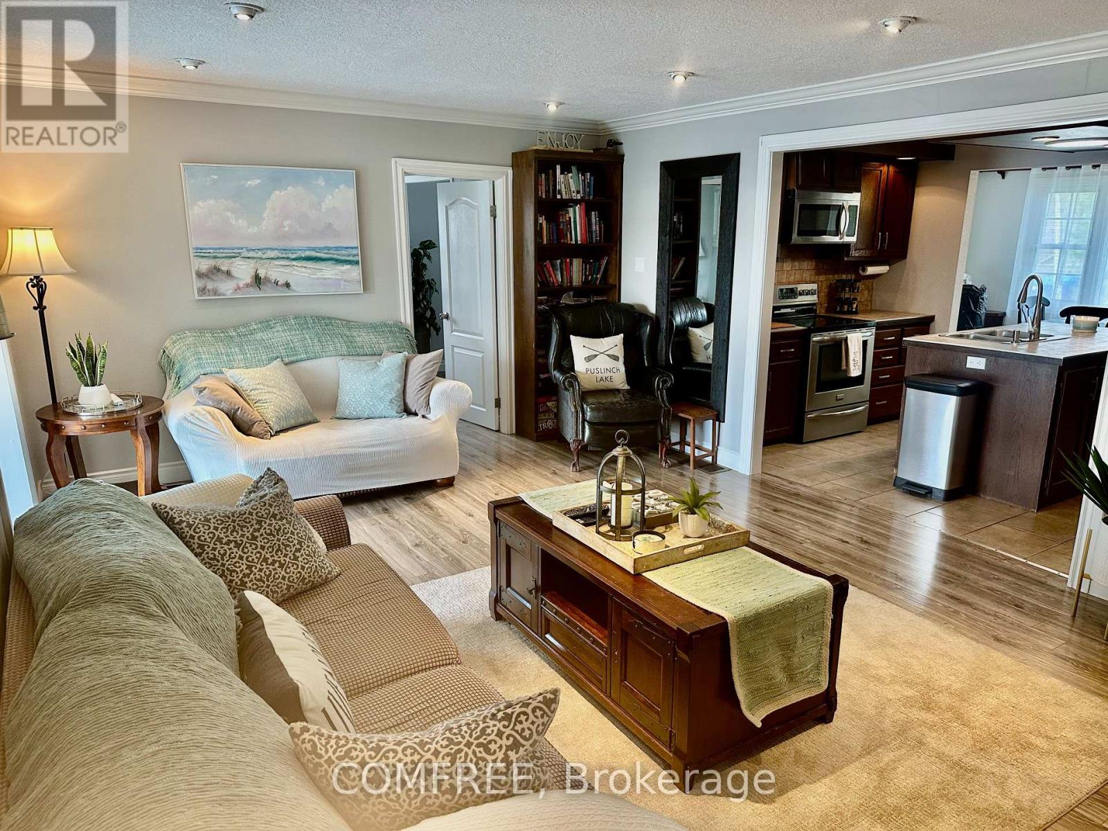 11 LAKE AVENUE - 16