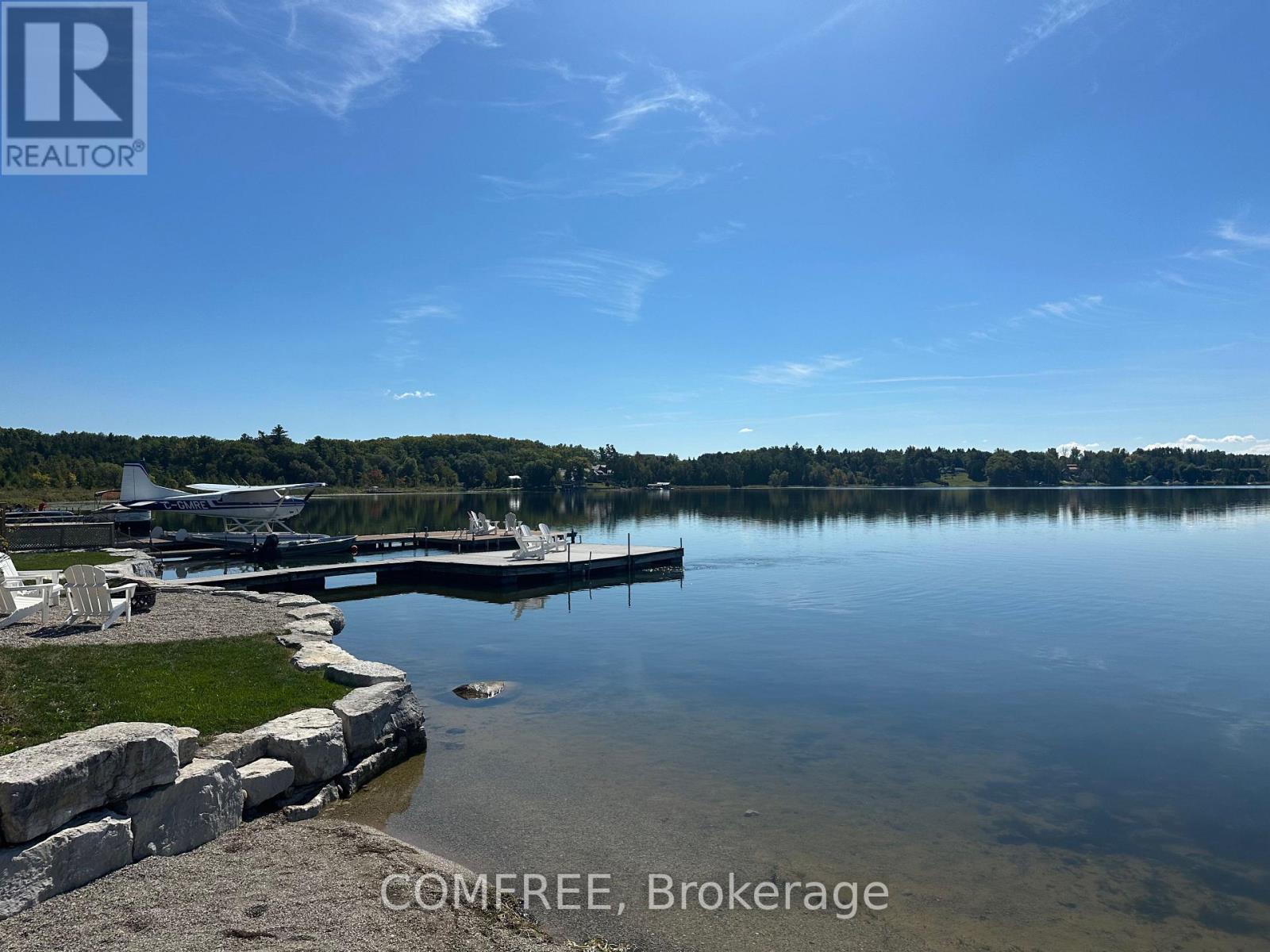 11 LAKE AVENUE - 31