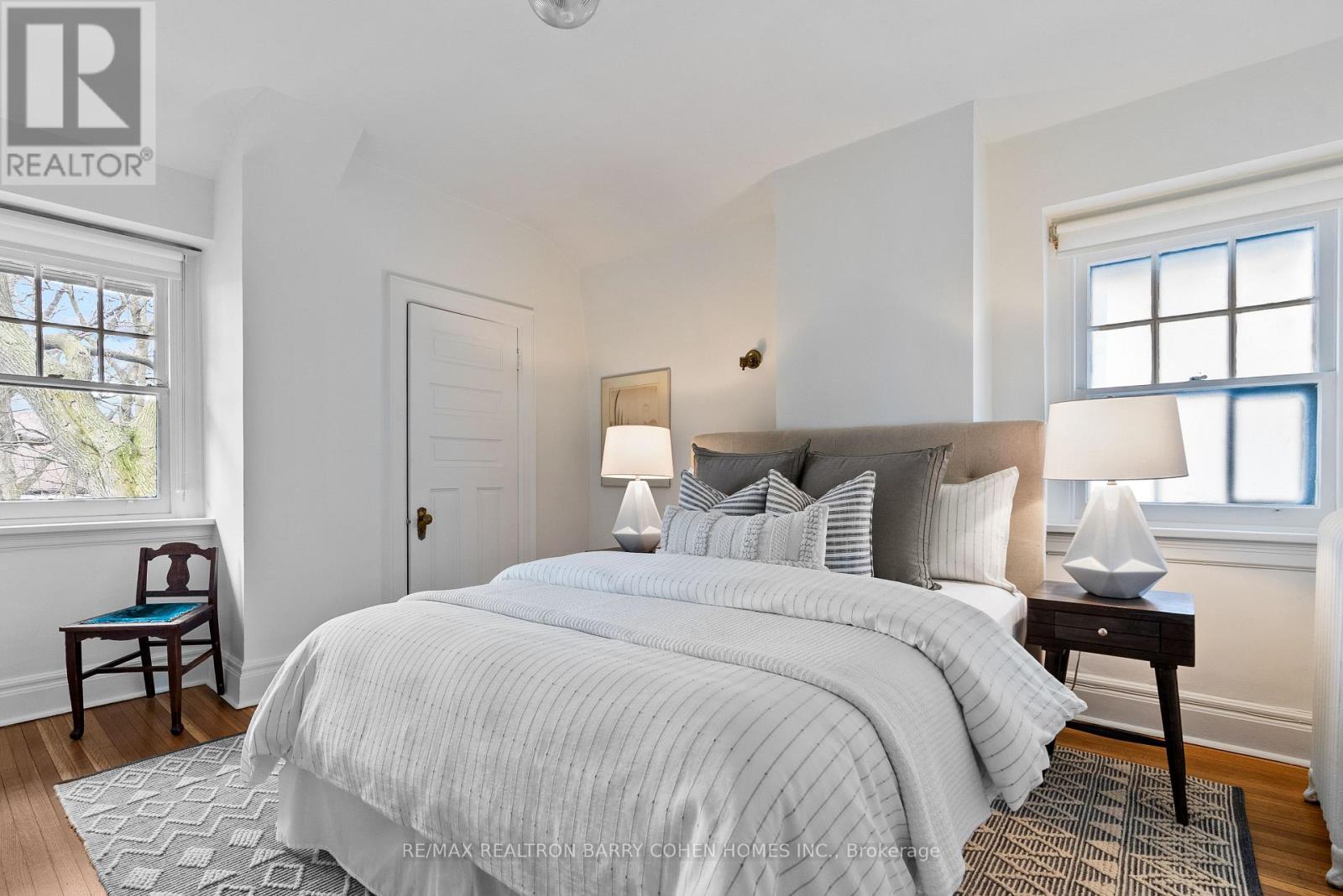 147 & 149 FARNHAM AVENUE - 18