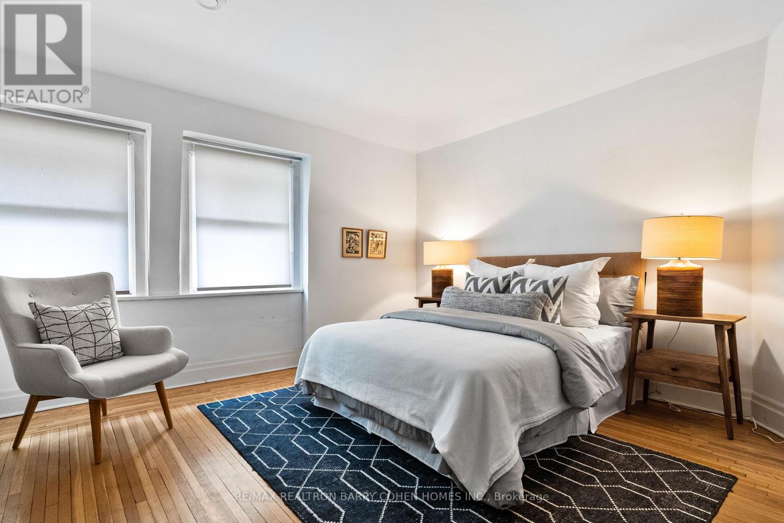 147 & 149 FARNHAM AVENUE - 20
