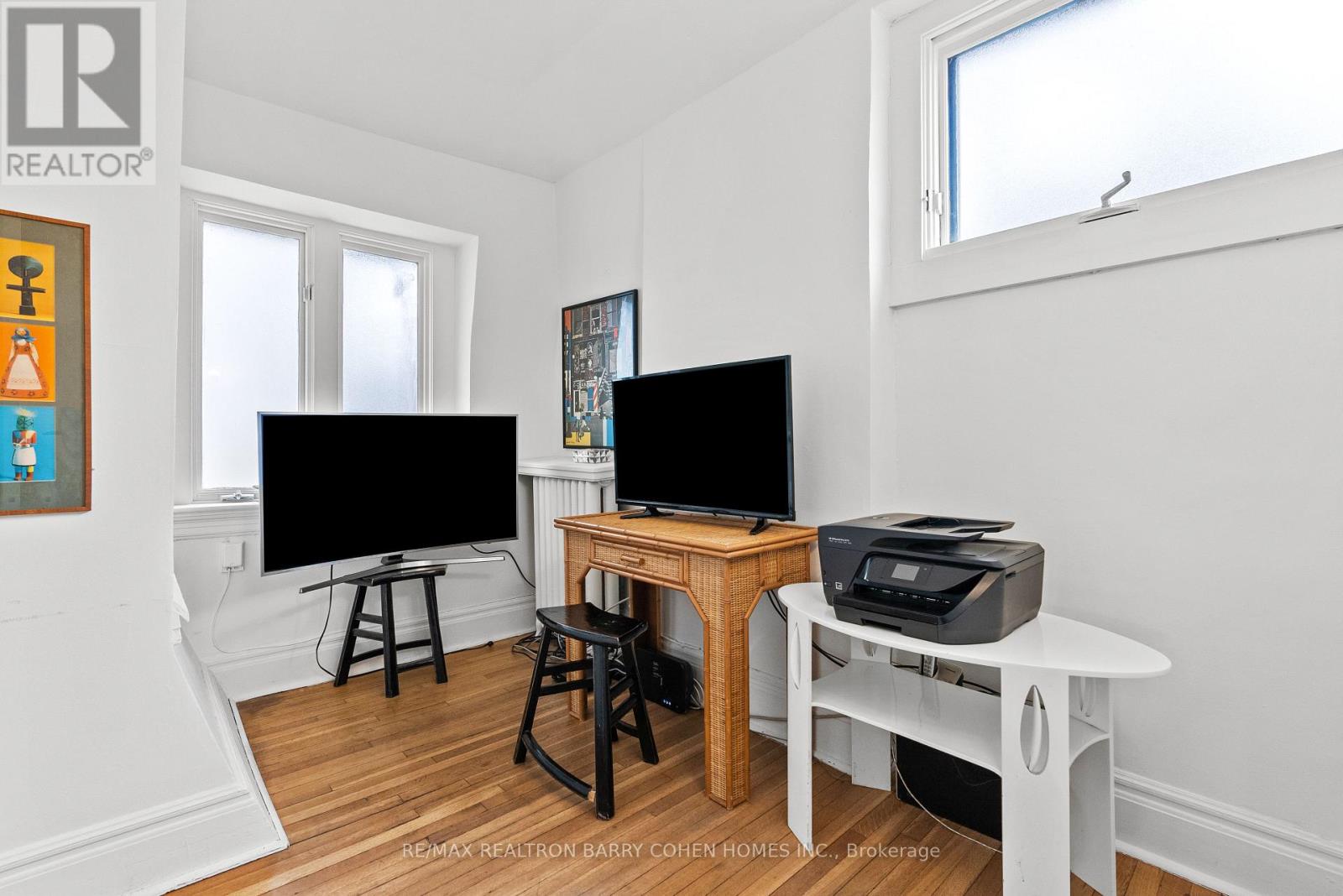 147 & 149 FARNHAM AVENUE - 22