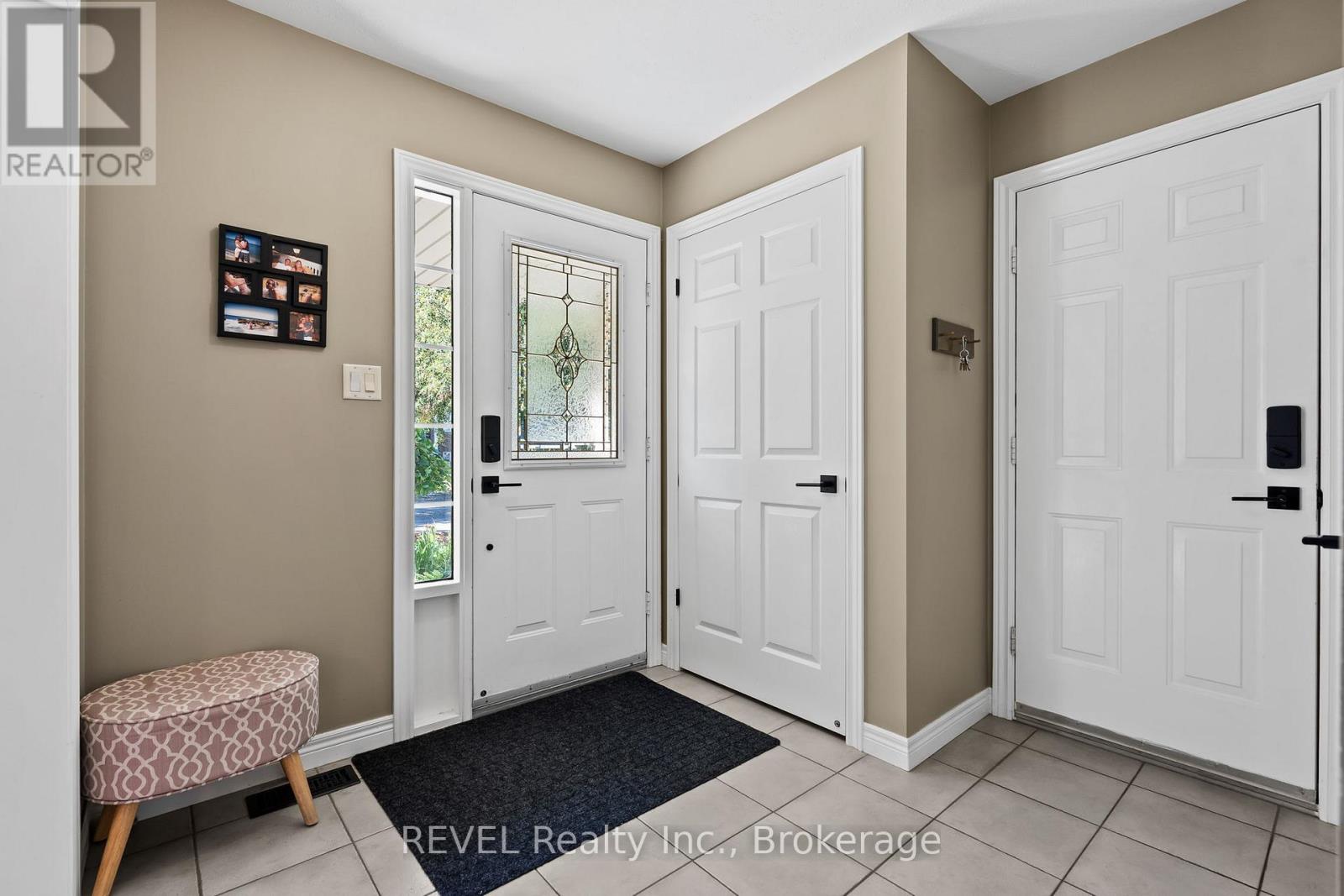 98 DEBORA DRIVE - 13