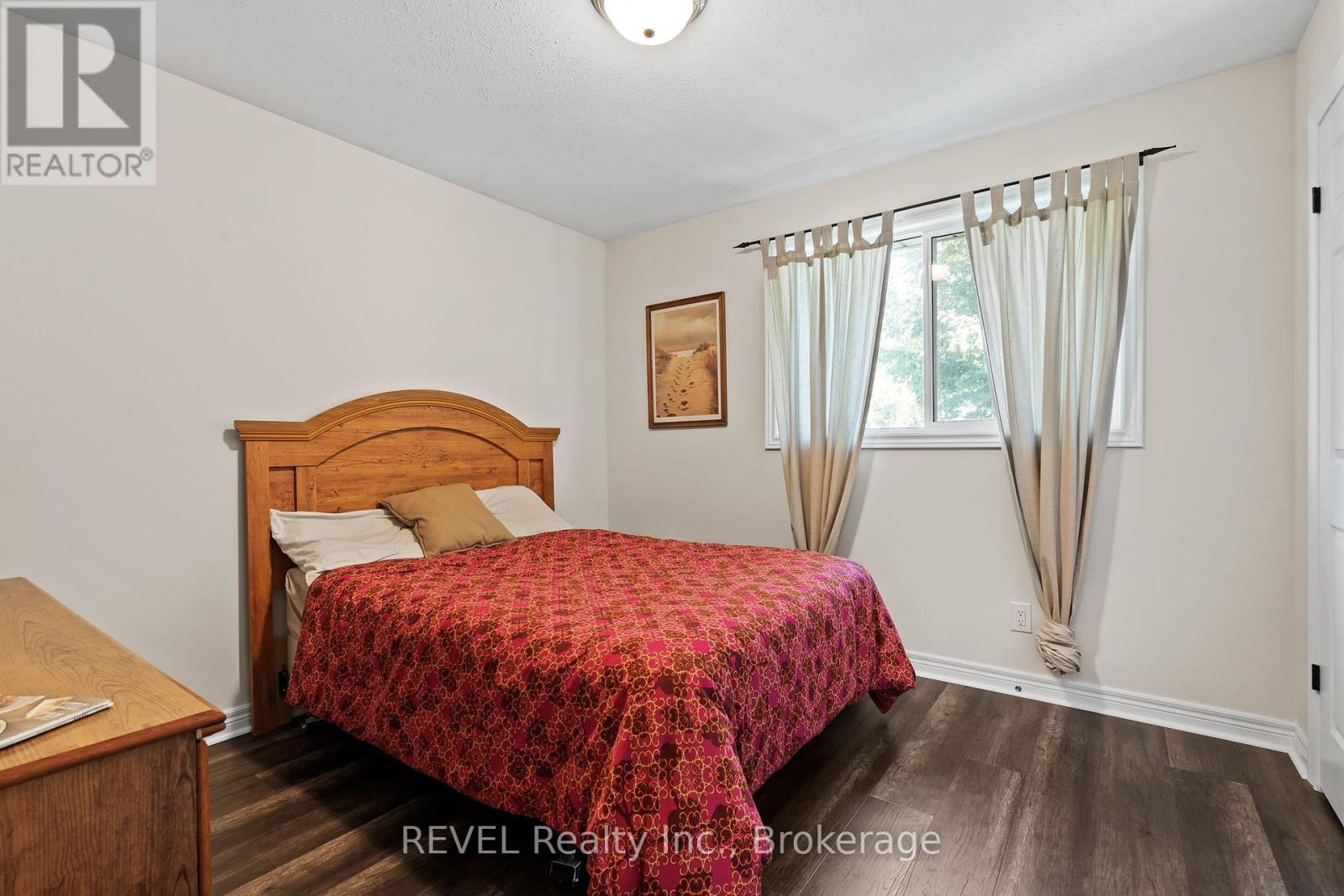 98 DEBORA DRIVE - 30