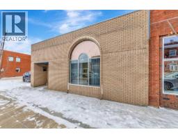 4921/4925 50 Street, Lloydminster, SK S9V0N1 Photo 32