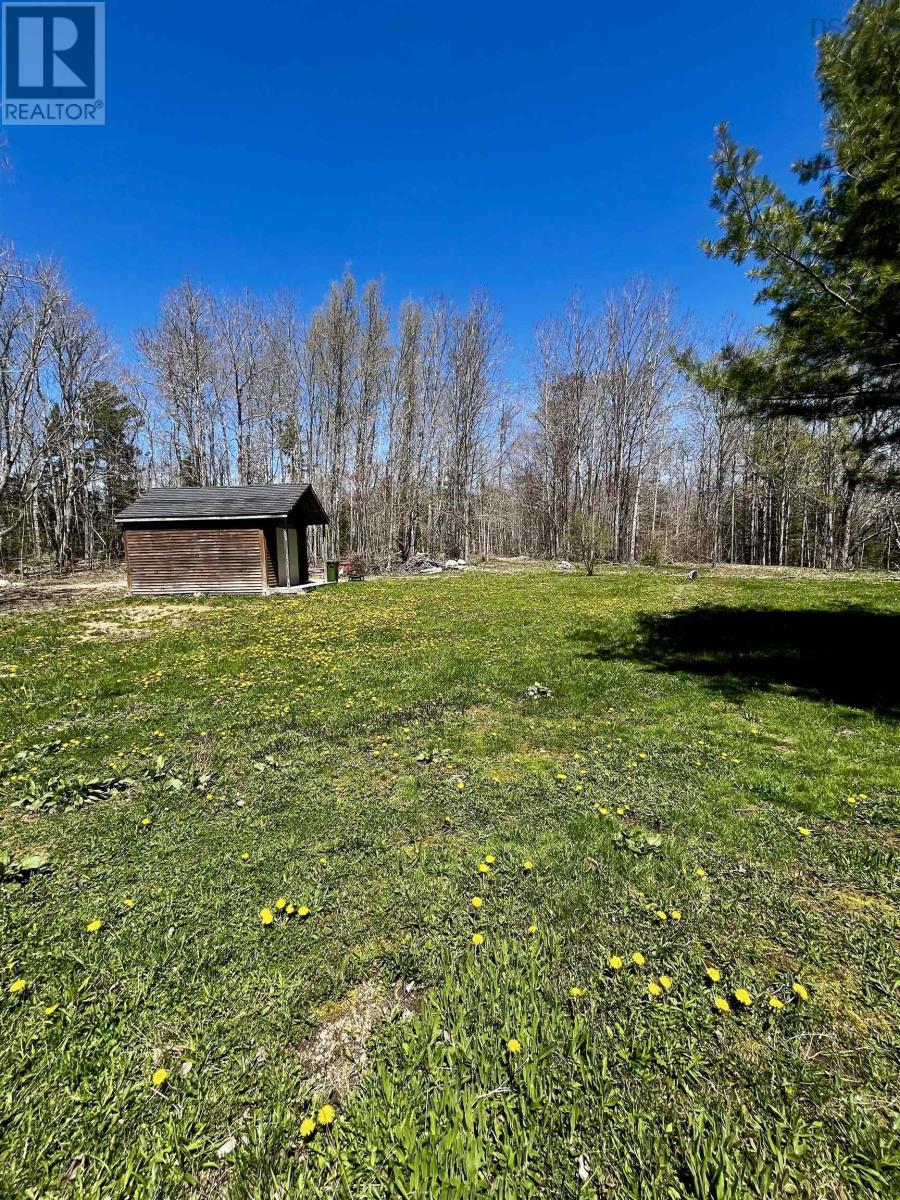 5404 8 Highway - 41