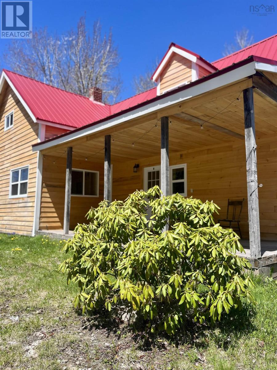 5404 8 Highway - 5