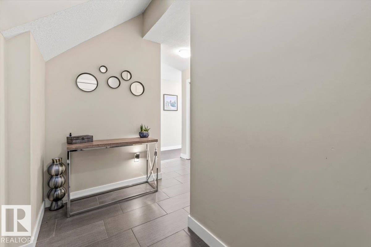 #513 1230 WINDERMERE WY SW exterior