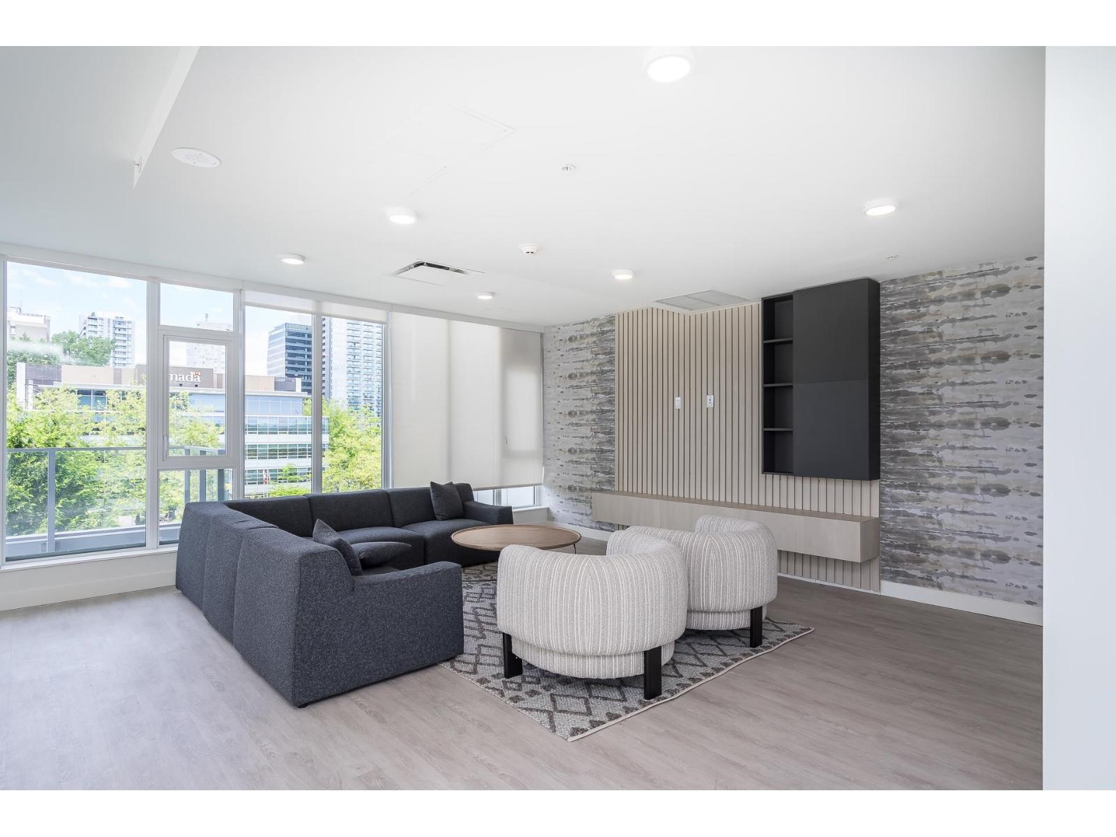 1 Bed, 1 Bath House for Sale in Surrey – 1108 9675 KING GEORGE BOULEVARD, Surrey - Image 13