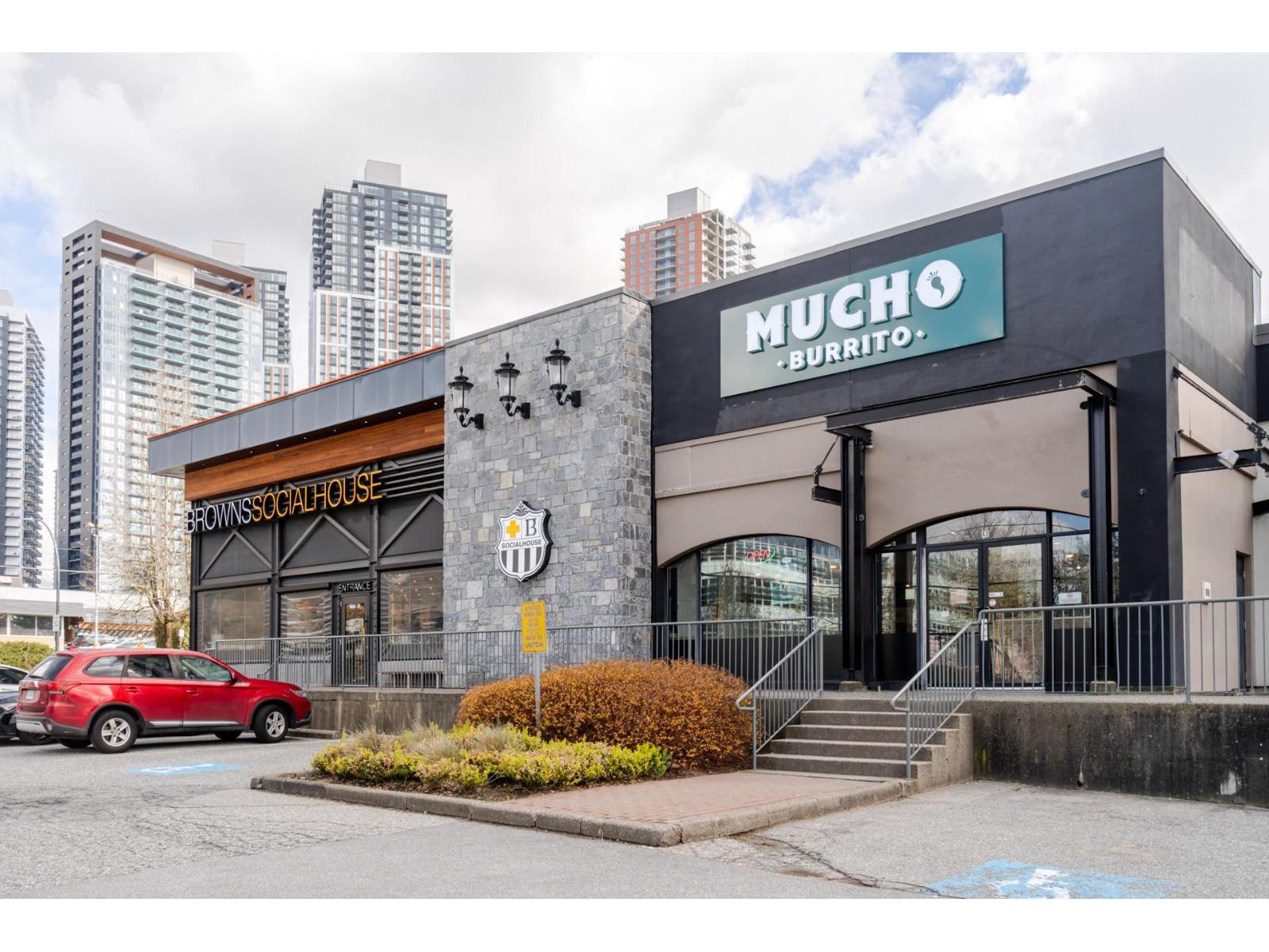 1 Bed, 1 Bath House for Sale in Surrey – 1108 9675 KING GEORGE BOULEVARD, Surrey - Image 11