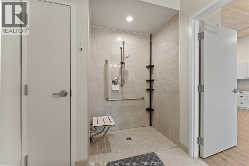 3160 MEADOWBROOK LANE Unit# 305, Windsor, Ontario, N8T0B4 — Photo 13