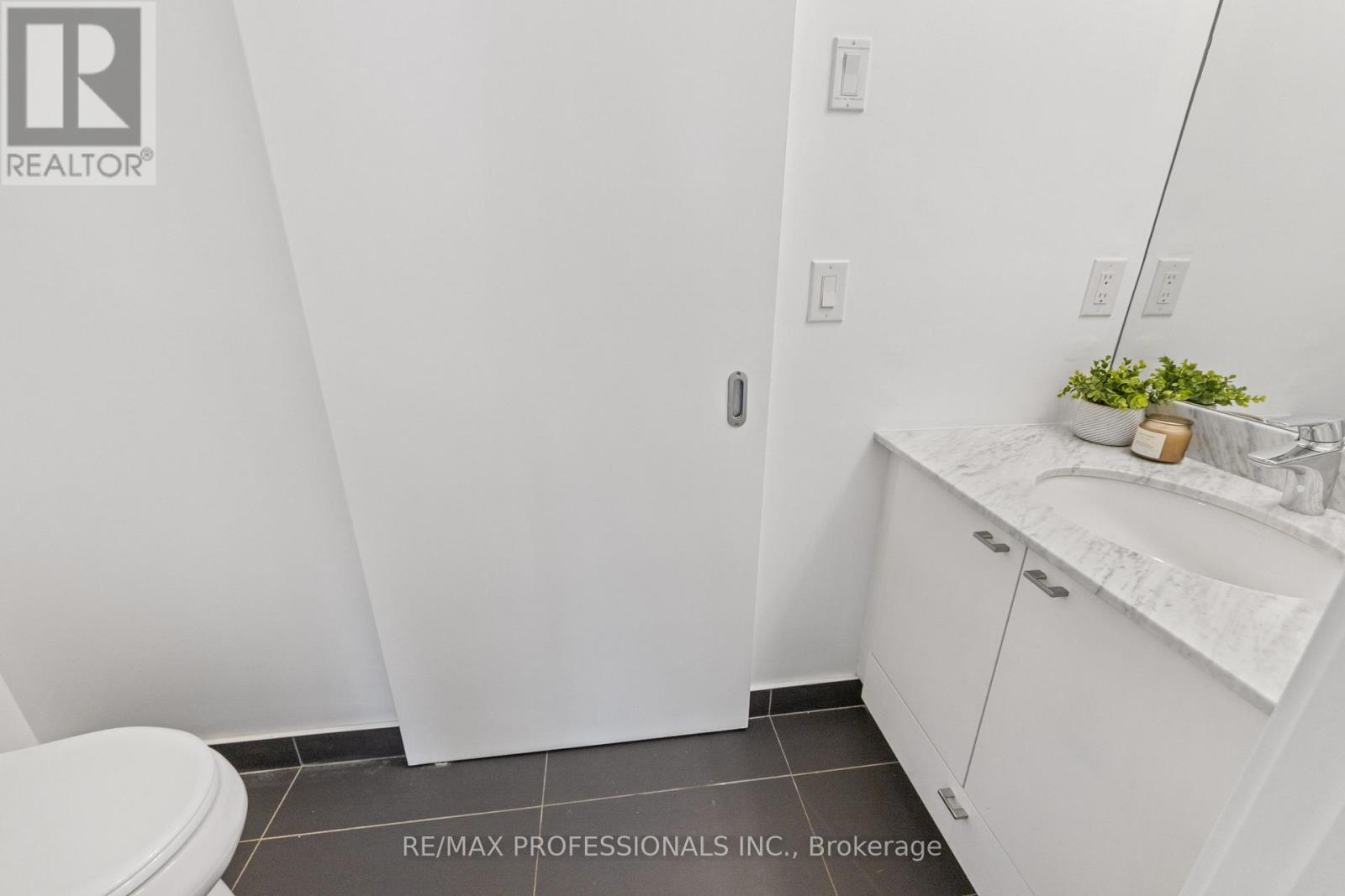 #607 51 EAST LIBERTY STREET - 18