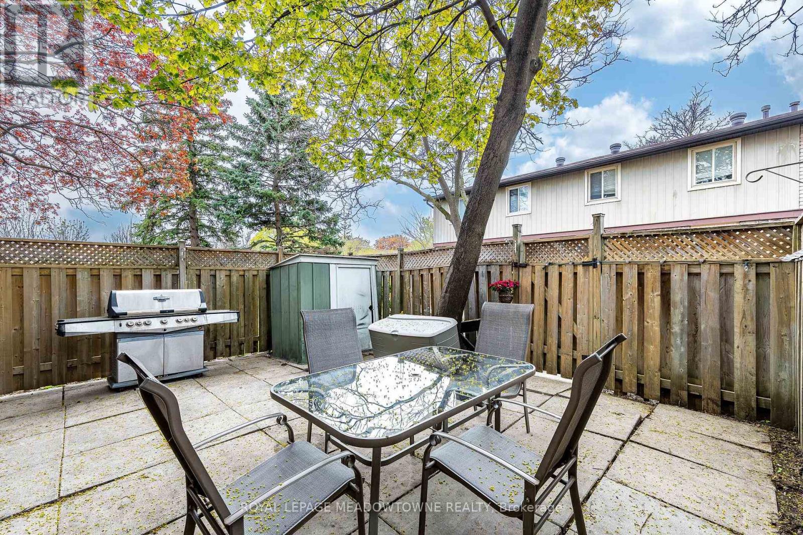 #34 93 HANSEN ROAD N - 50