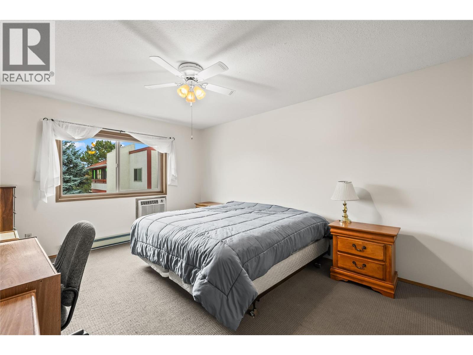 306 2110 Hoy Street, Kelowna