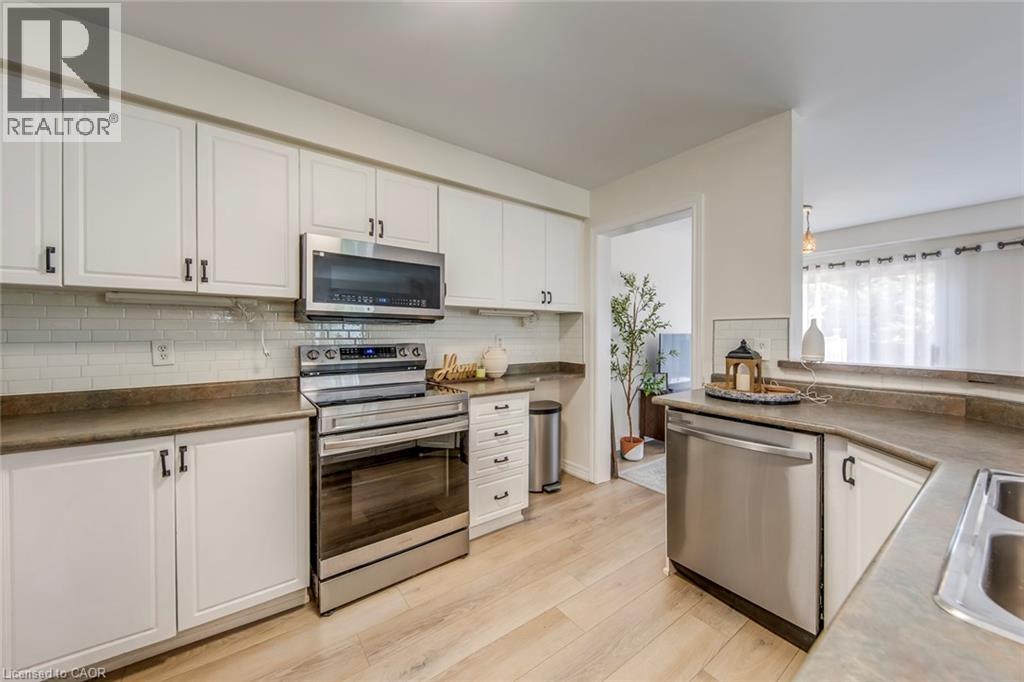 2871 DARIEN Road Unit# 35, Burlington, Ontario, L7M4R6 — Photo 12