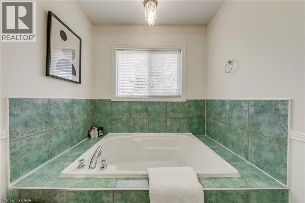 2871 DARIEN Road Unit# 35, Burlington, Ontario, L7M4R6 — Photo 18