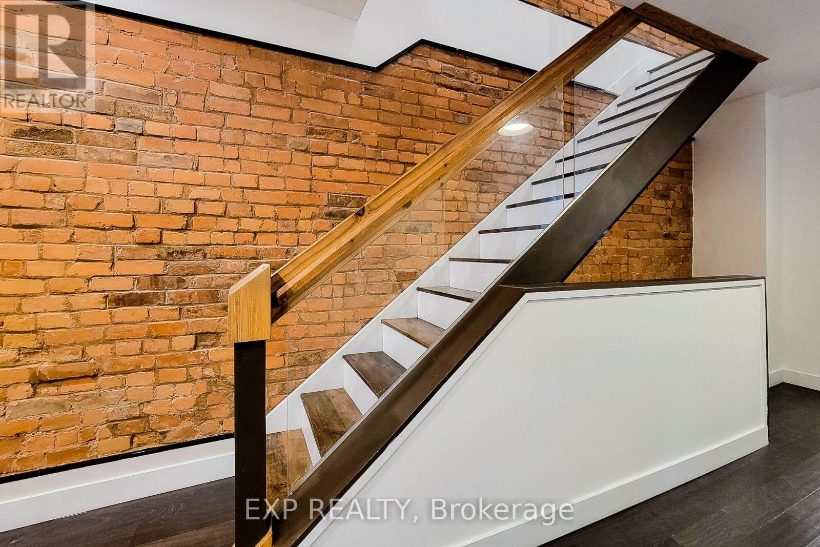 90 GIBSON AVENUE - 12