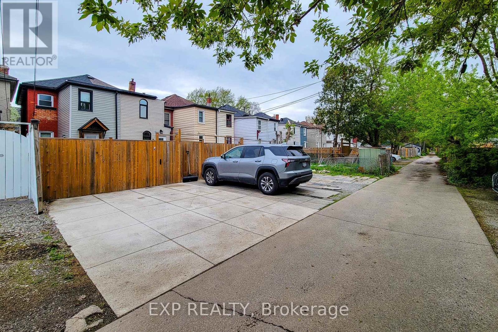90 GIBSON AVENUE - 22