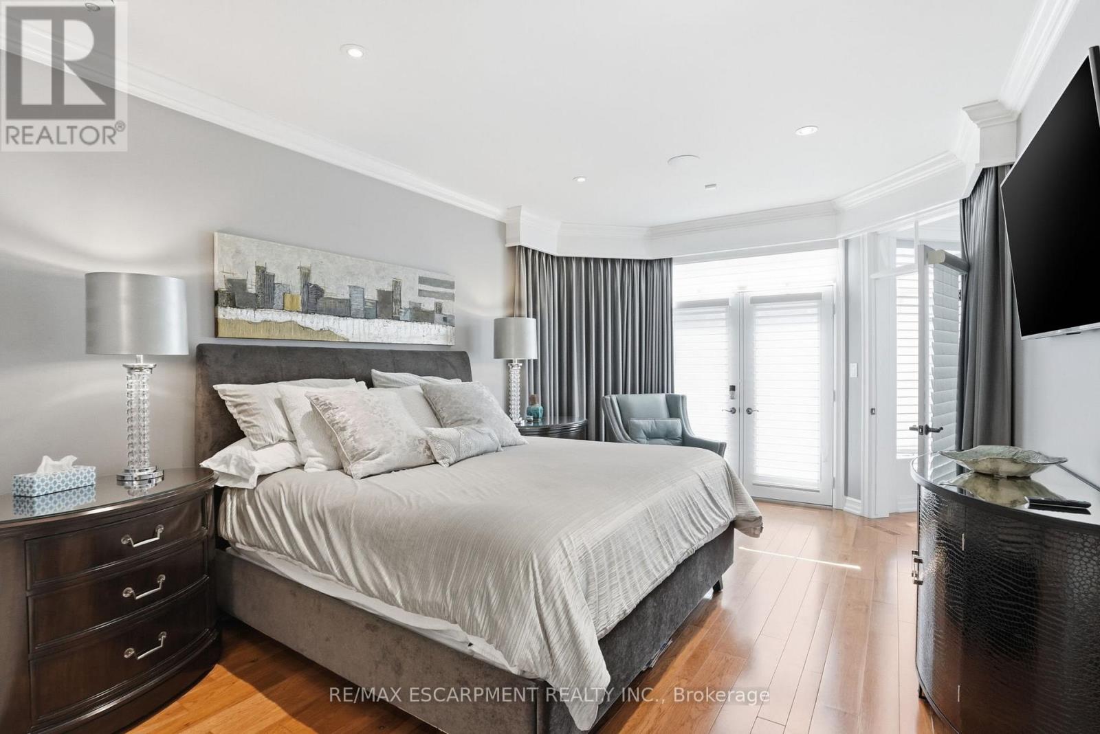 736 RYE STREET - 20