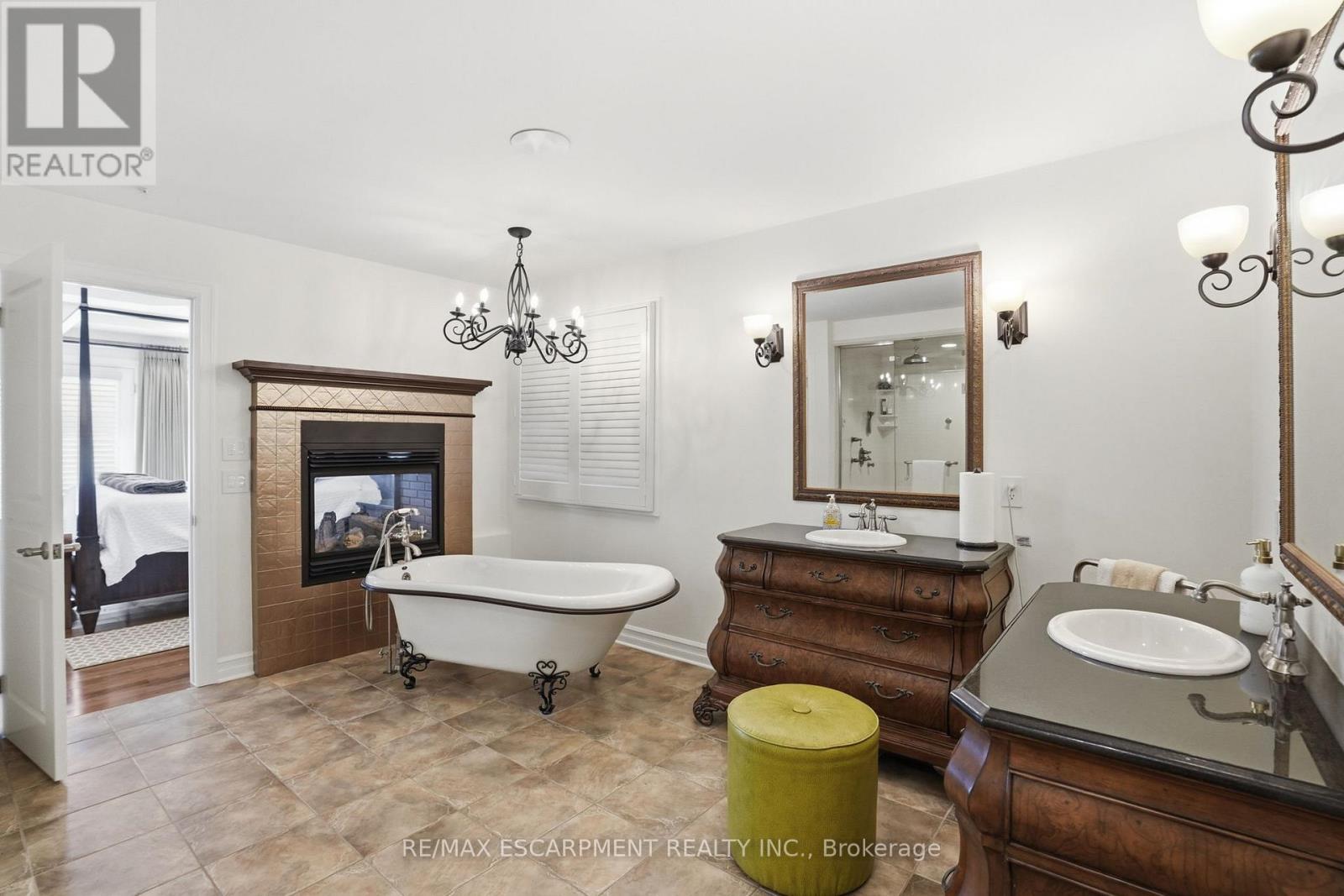 736 RYE STREET - 24