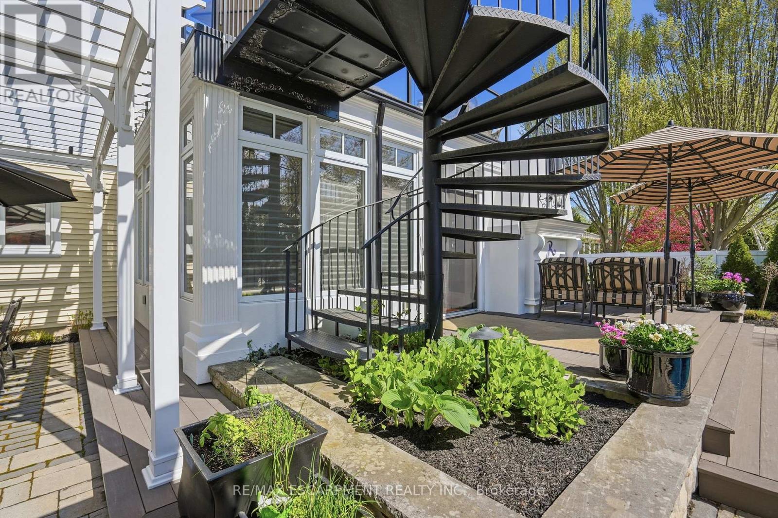736 RYE STREET - 44