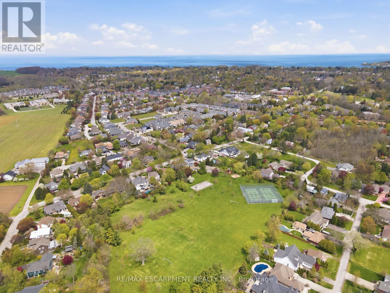 736 RYE STREET - 48