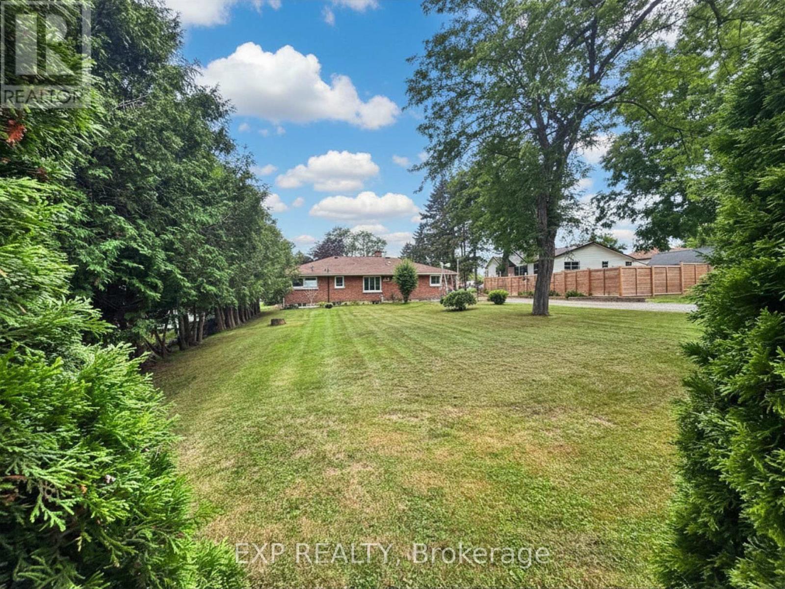 517 NORFOLK STREET S - 4