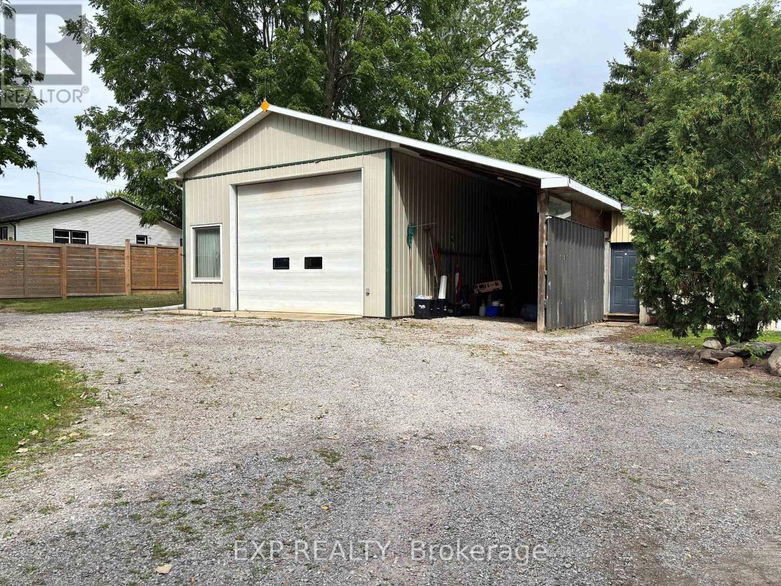 517 NORFOLK STREET S - 6