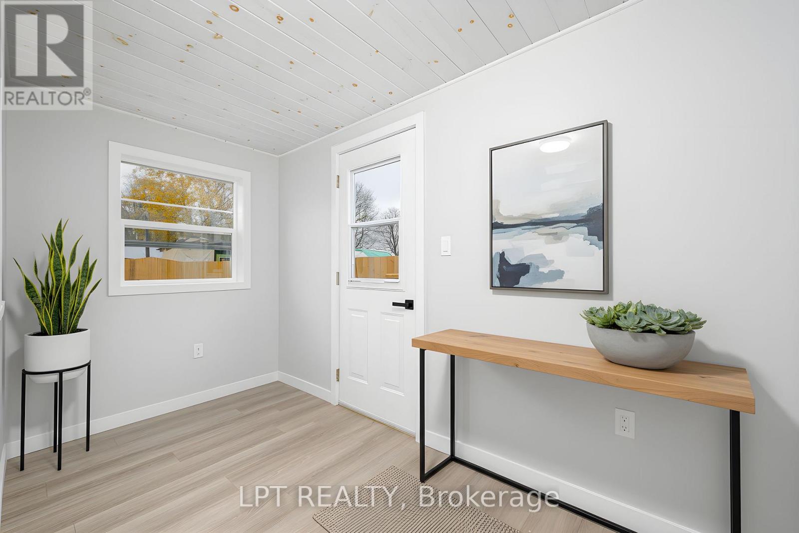 46 YOUNG STREET - 20