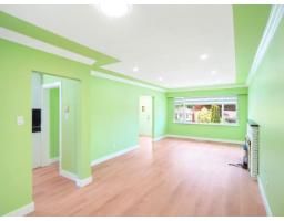 14935 Kew Drive, Surrey, BC V3R4Y1 Photo 8