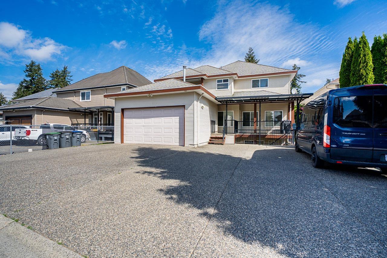 10 Bed, 6 Bath House for Sale in Surrey – 15746 84 AVENUE, Surrey – MLS# R3122789 - Image 38