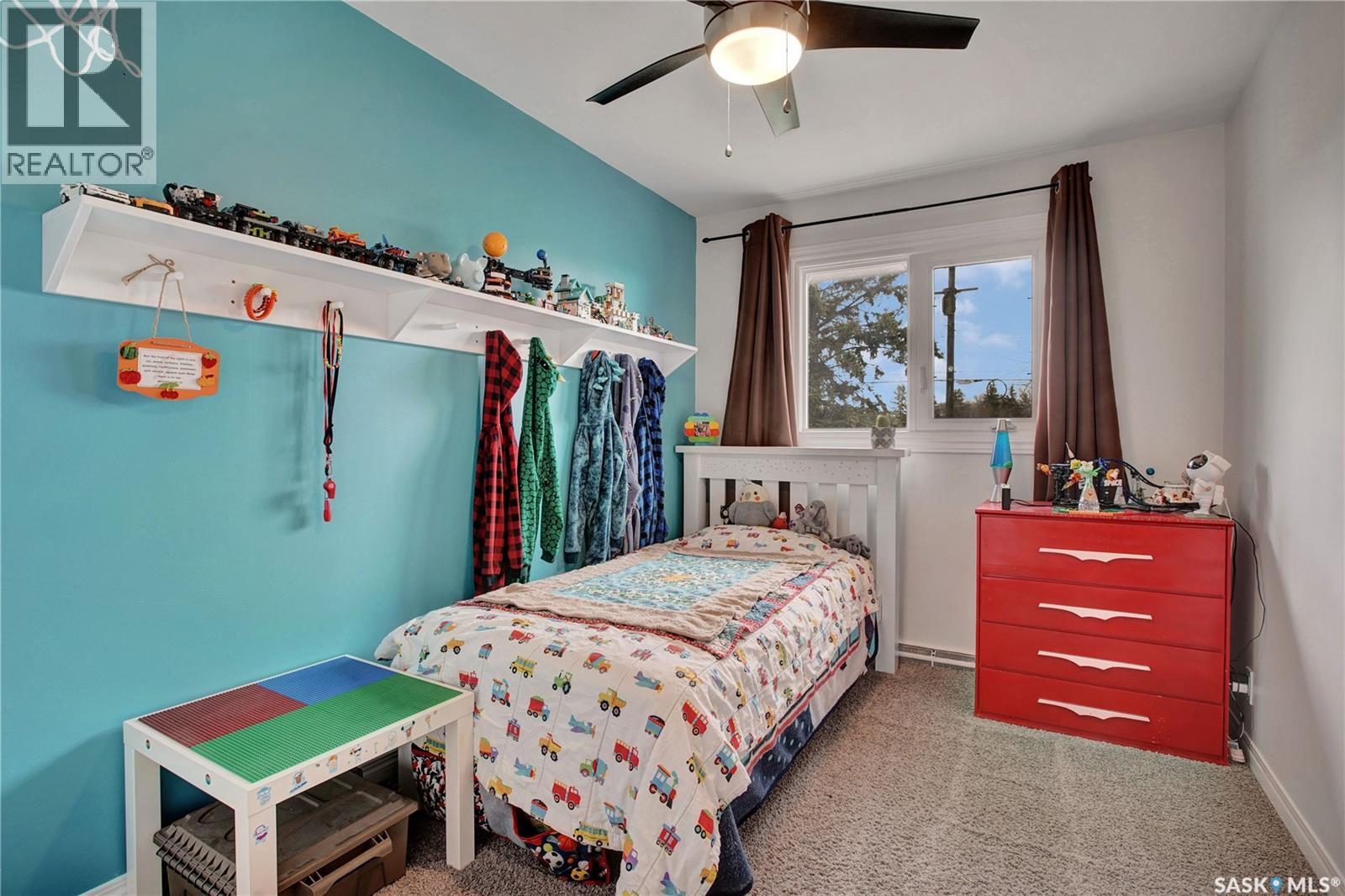 1104 McMillan AVENUE - 11