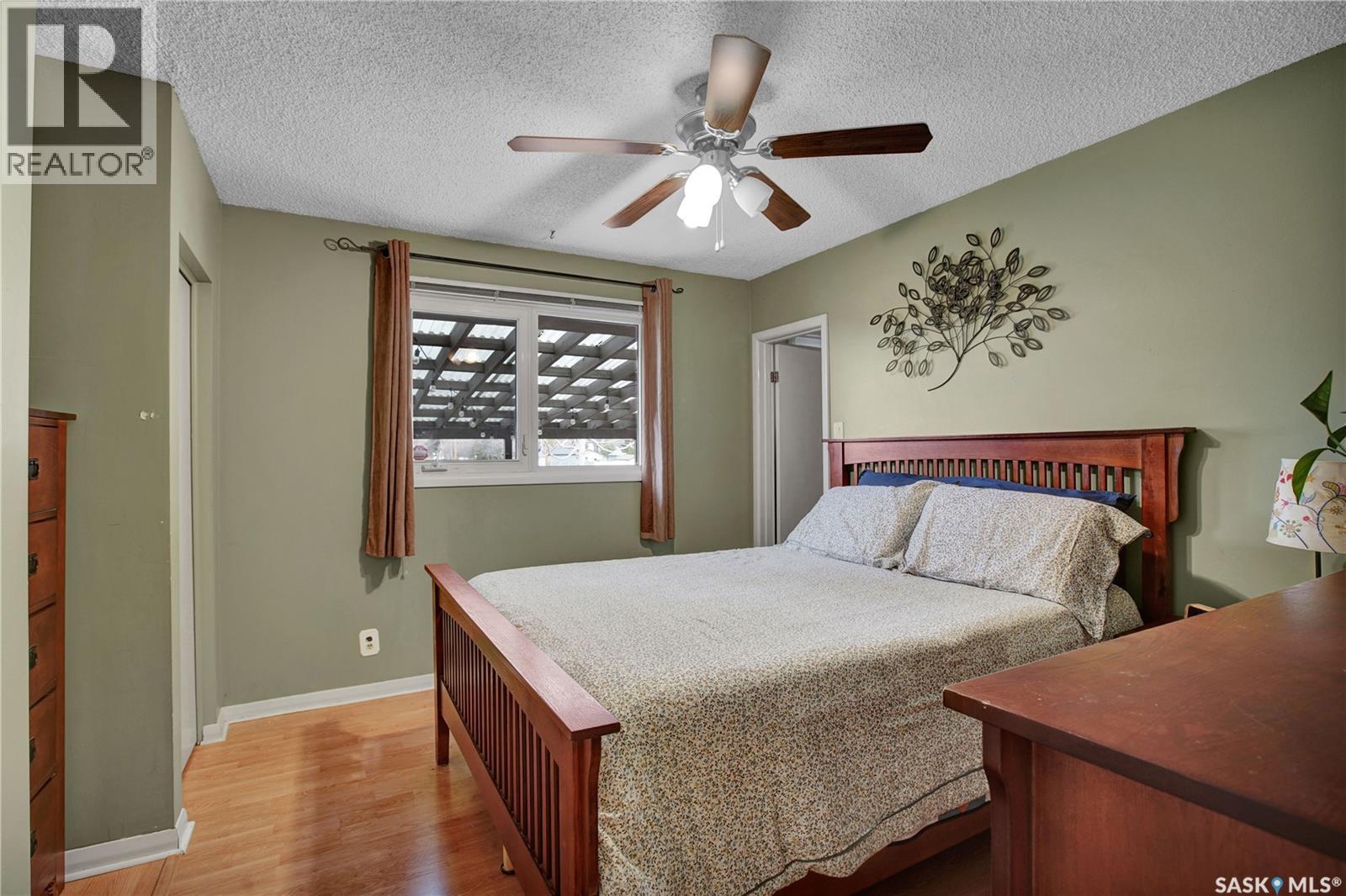 1104 McMillan AVENUE - 13