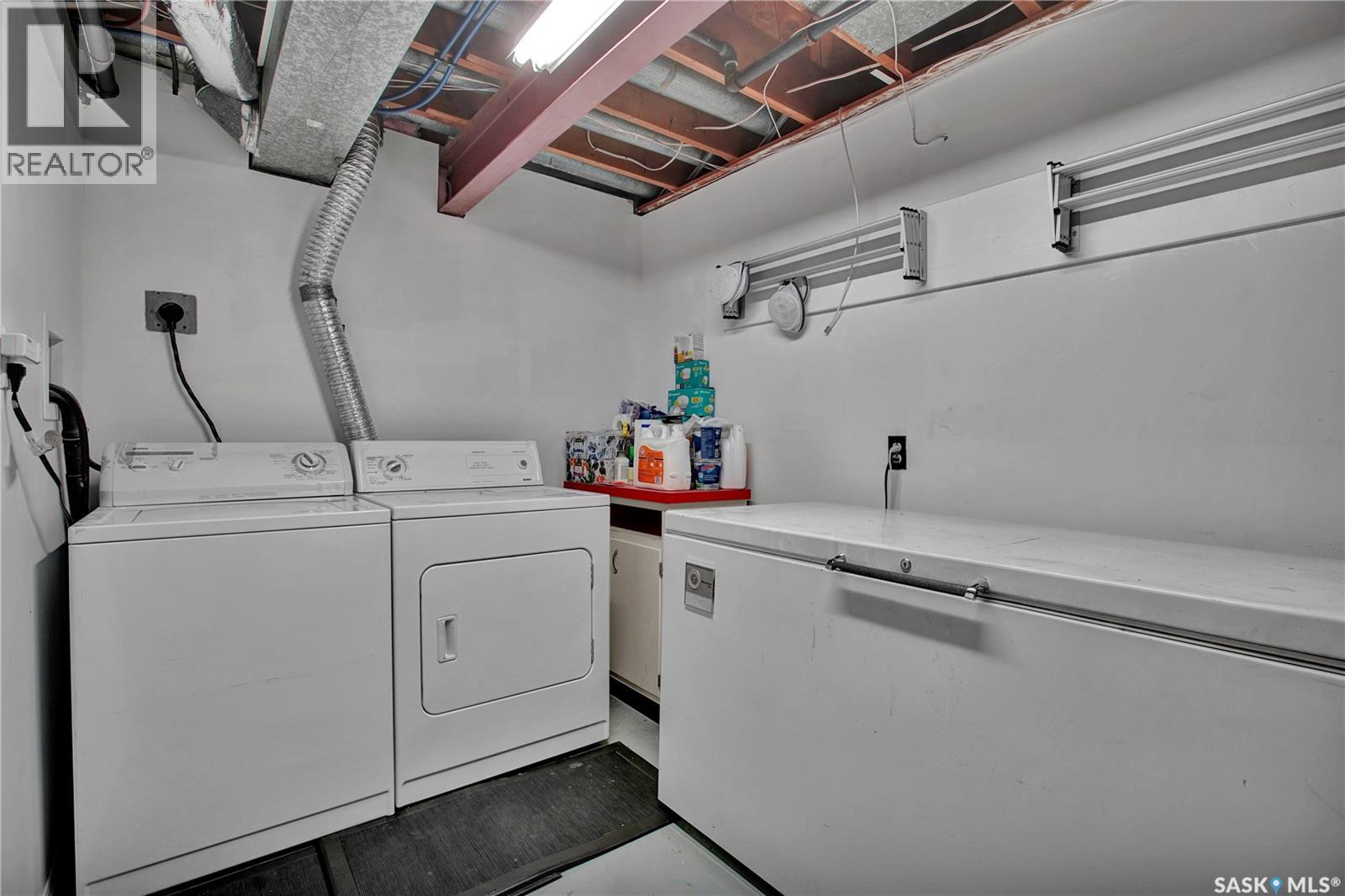 1104 McMillan AVENUE - 24