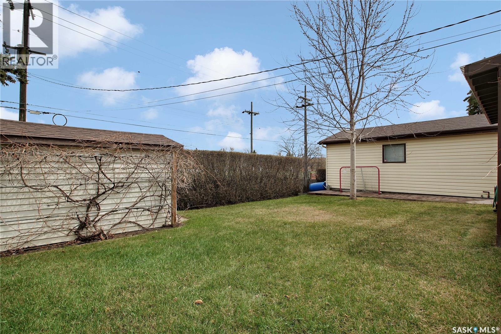 1104 McMillan AVENUE - 29