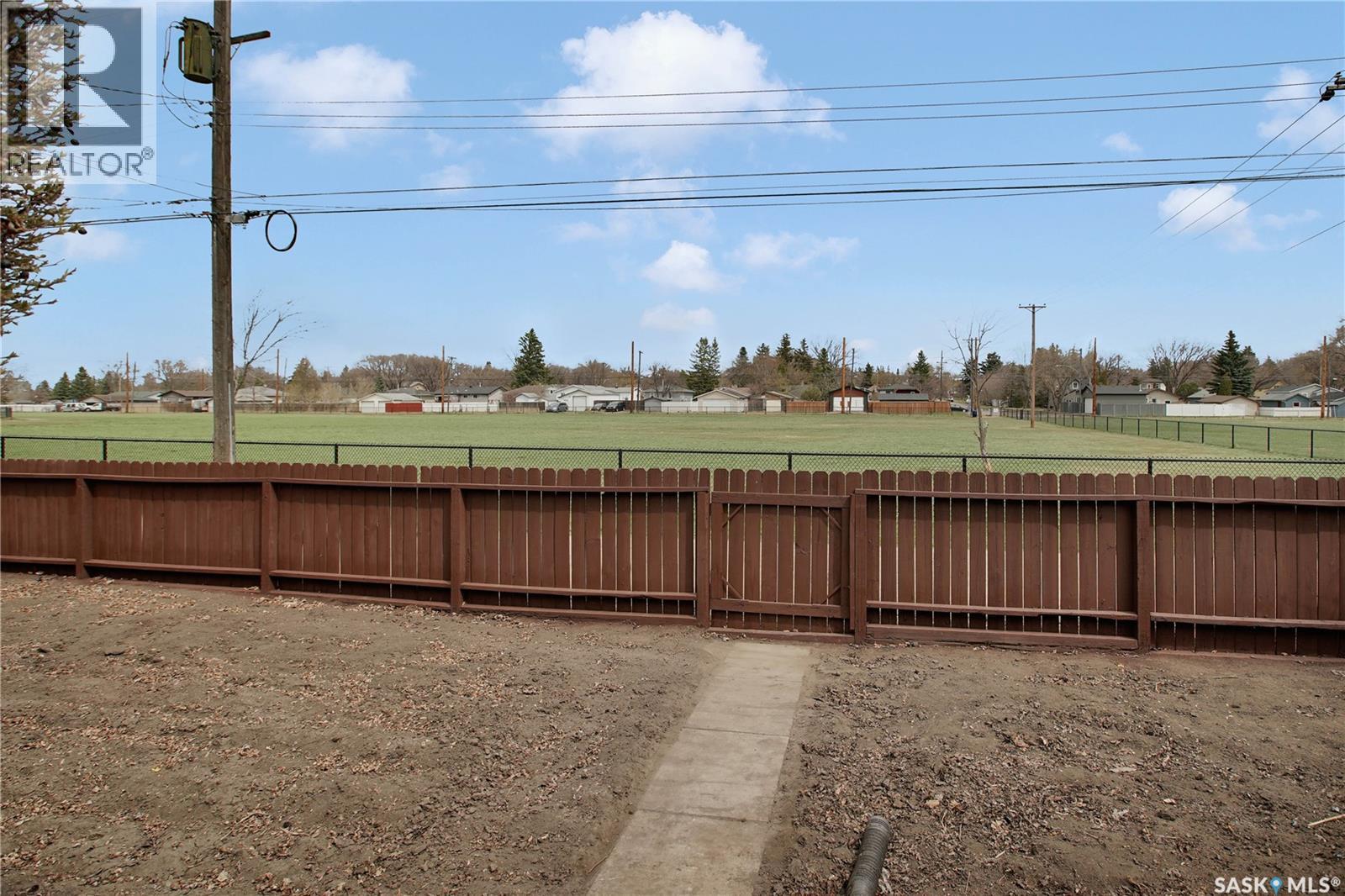 1104 McMillan AVENUE - 31