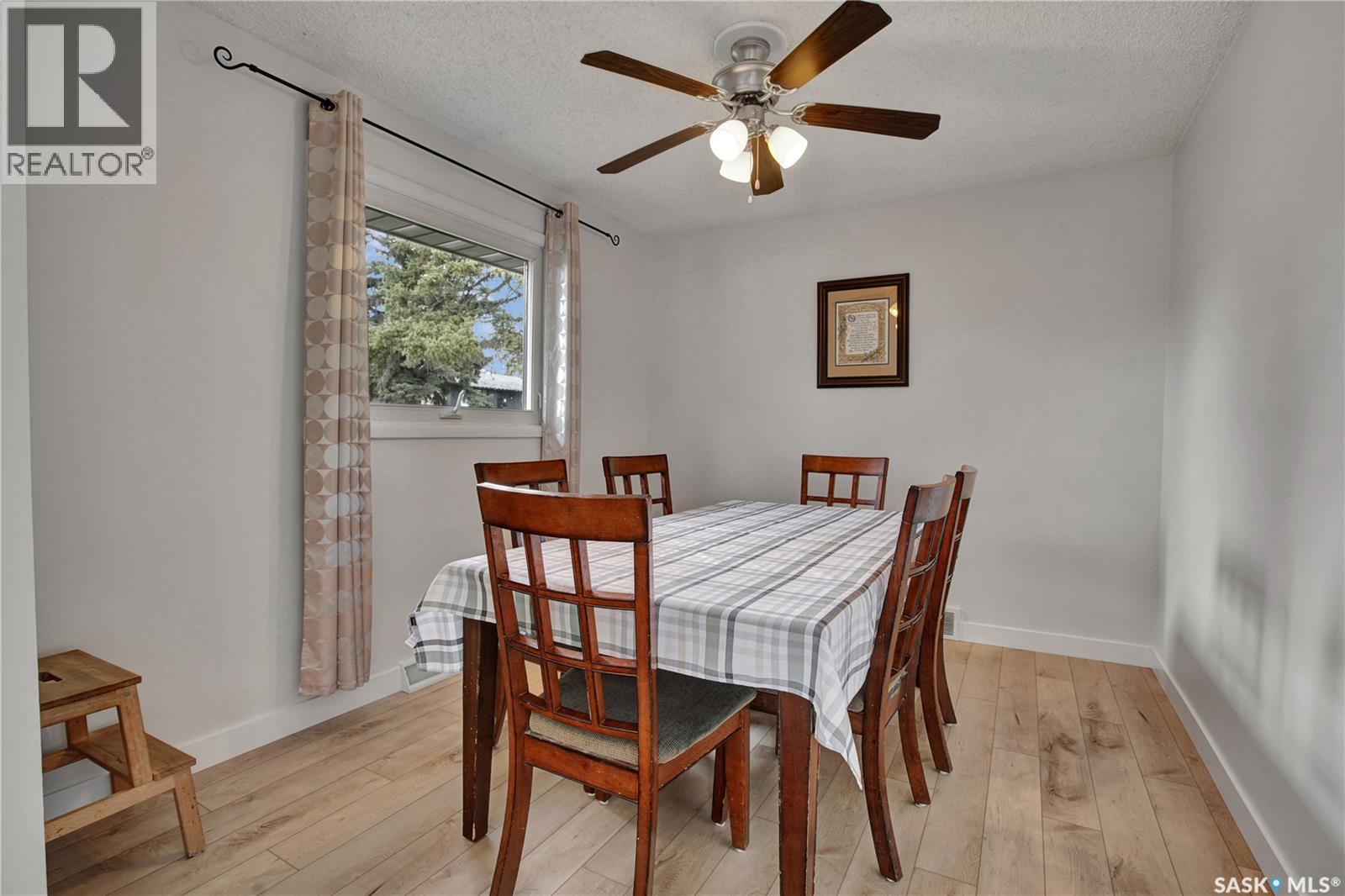 1104 McMillan AVENUE - 4