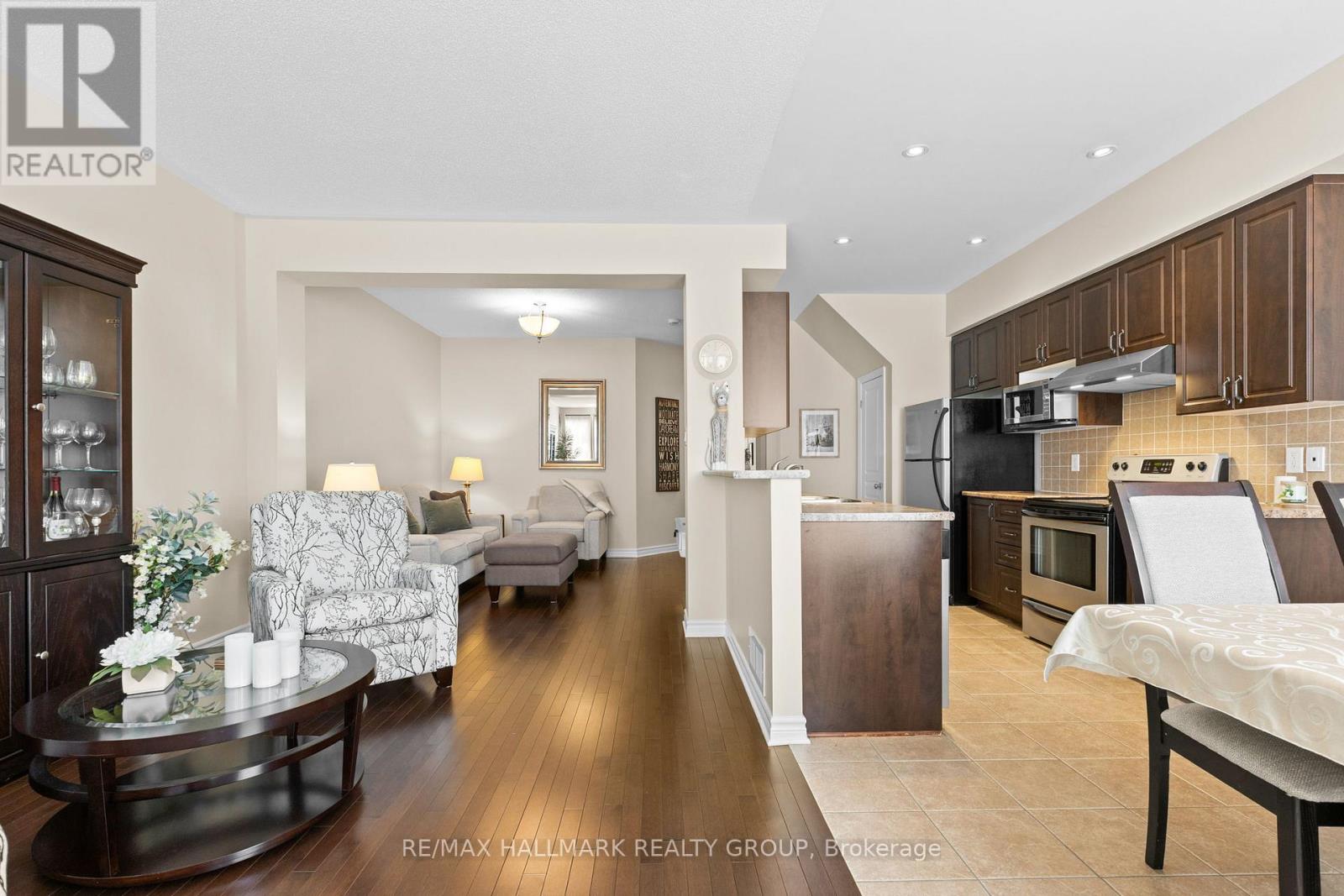 415 SULTAN STREET - 10