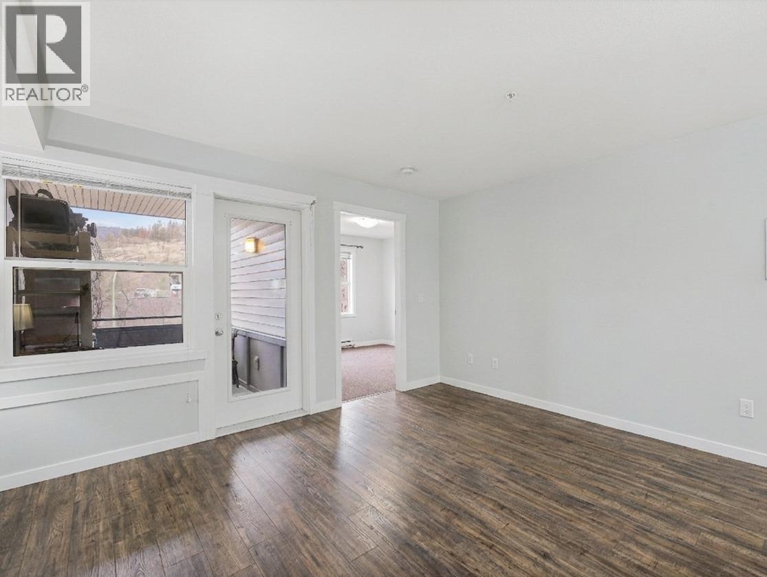 206 1479 Glenmore Road North, Kelowna