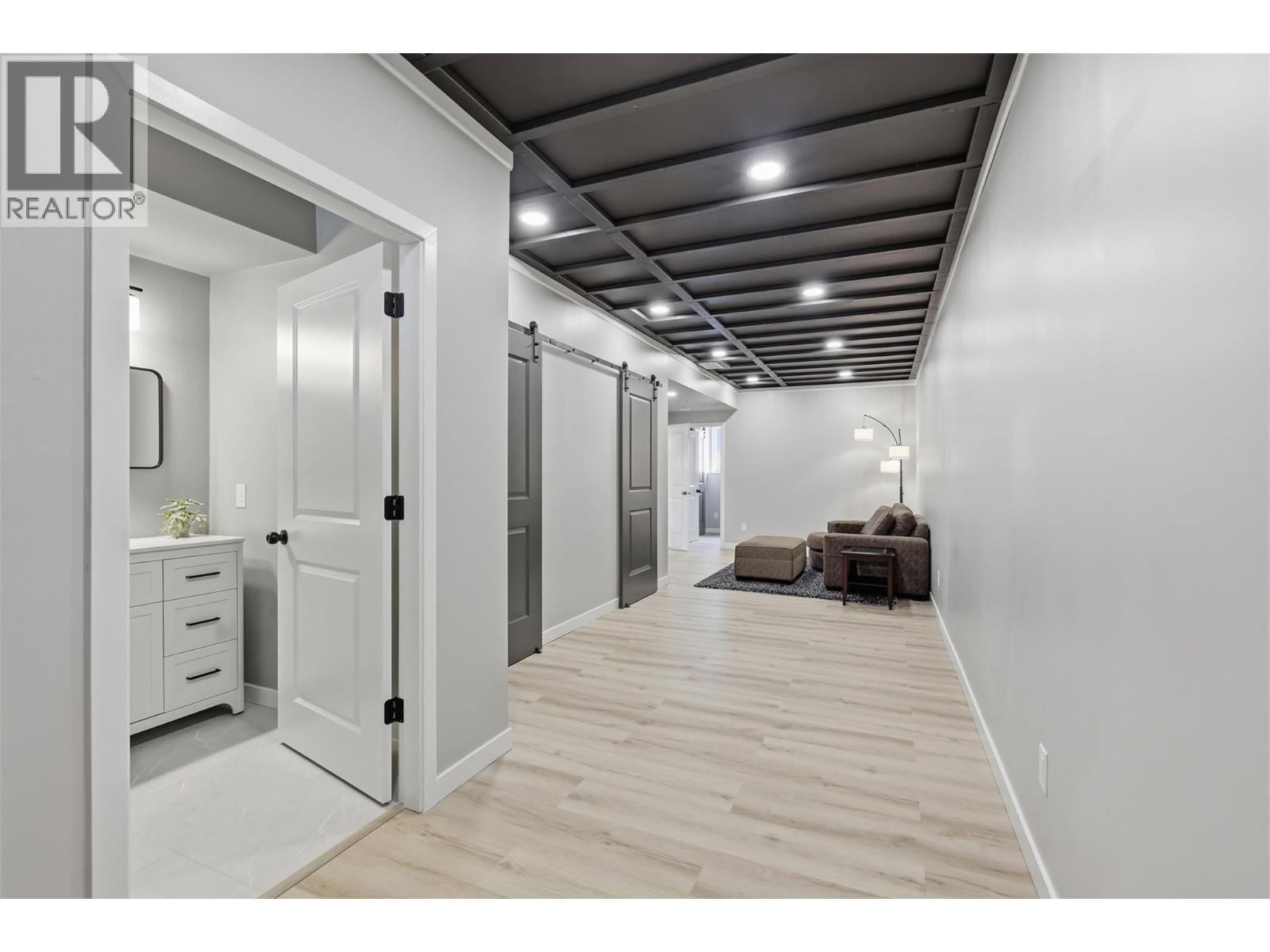 1870 NORVIEW Place - 32