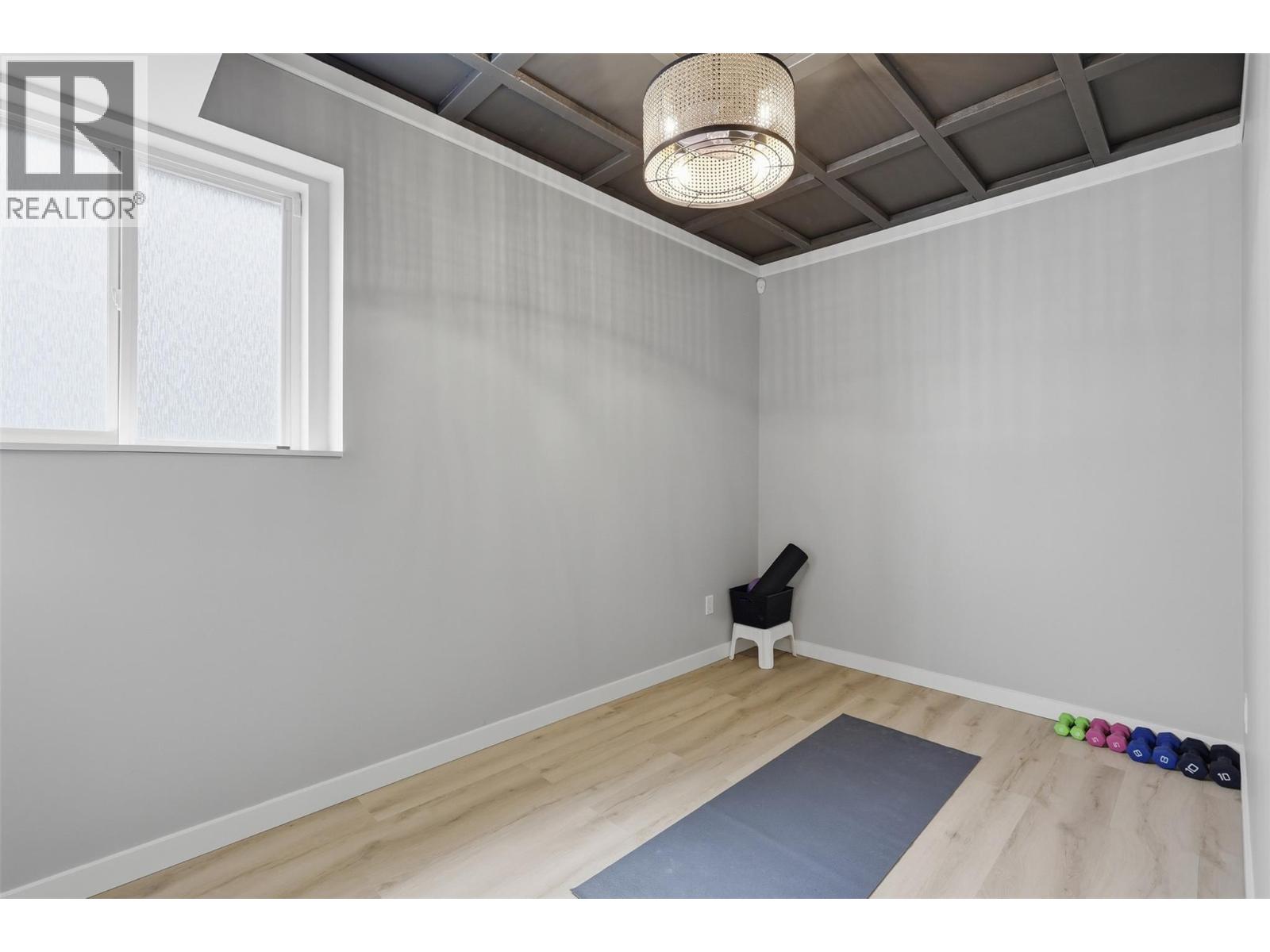 1870 NORVIEW Place - 34