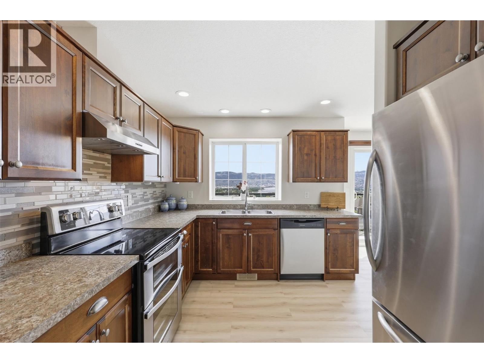 1870 NORVIEW Place - 4