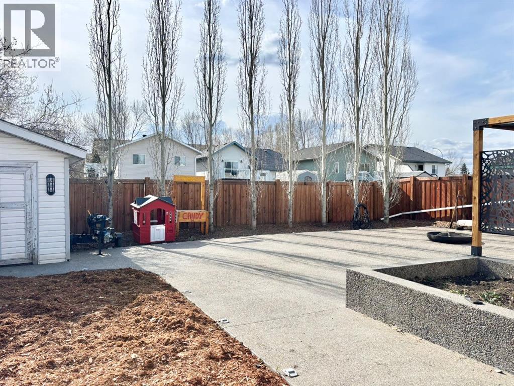 8128 95 Street — photo 33