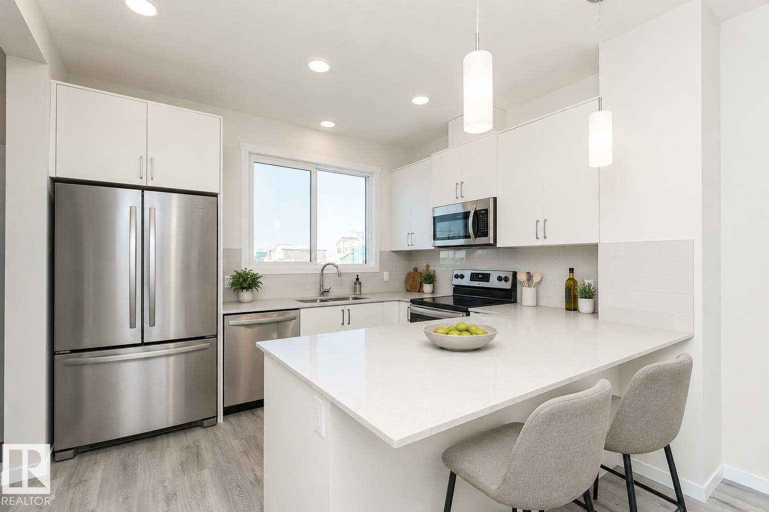 3896 Wren CR NW - 2