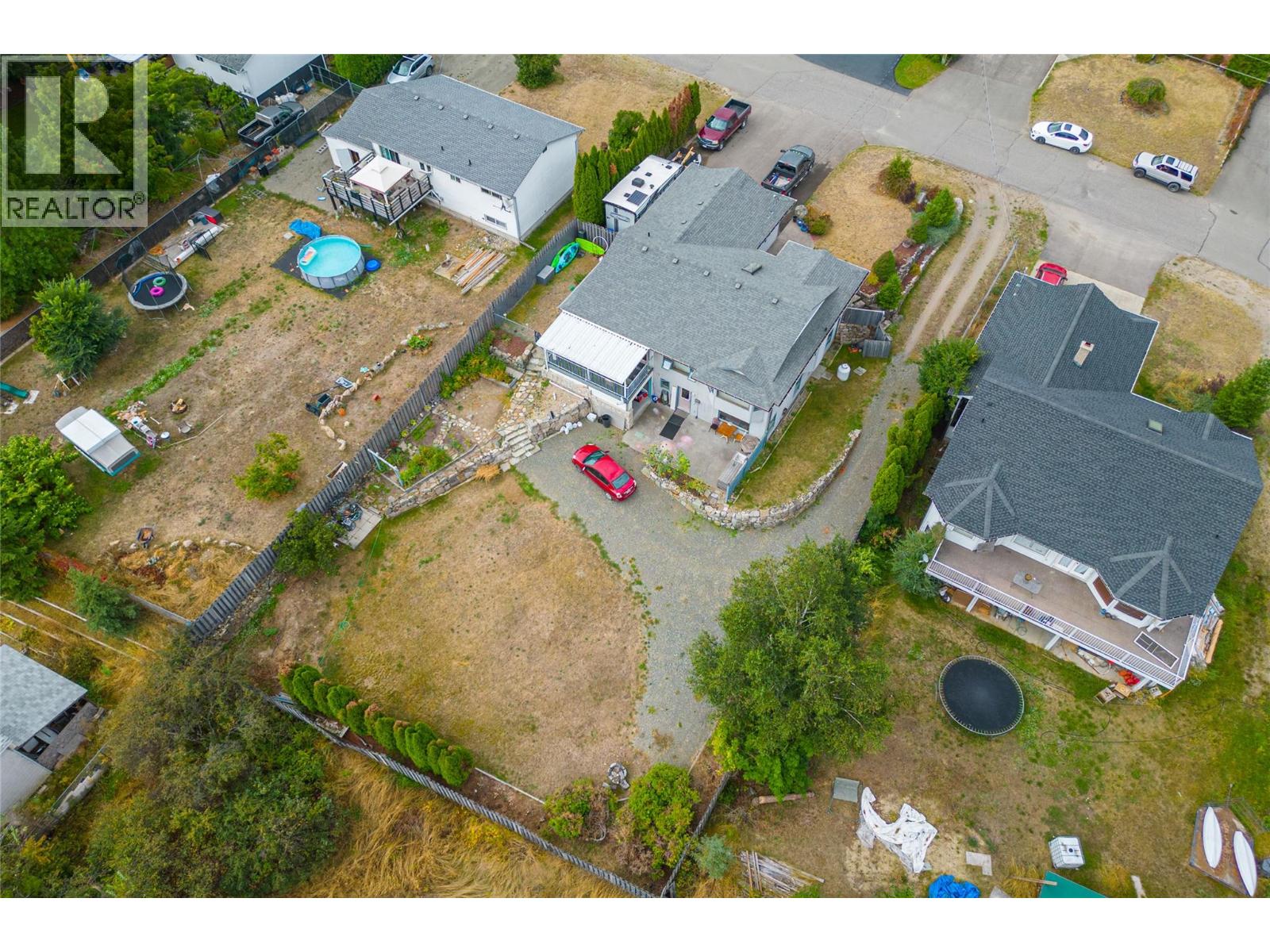 4728 SPRUCE Crescent, Barriere