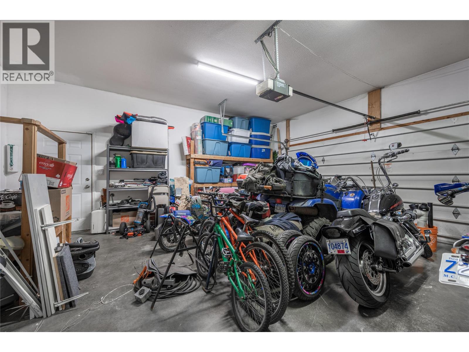 4728 SPRUCE Crescent, Barriere