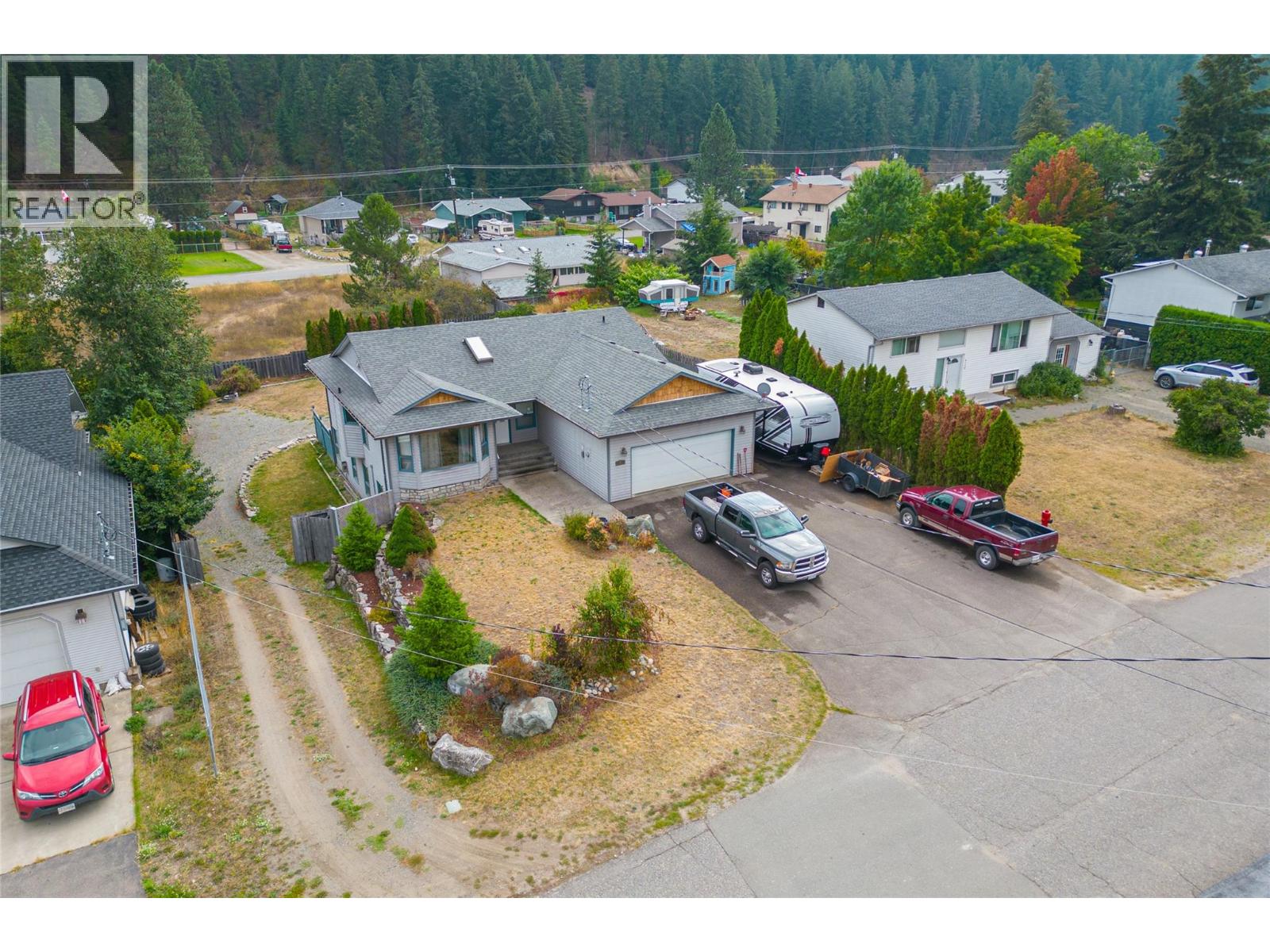 4728 SPRUCE Crescent, Barriere